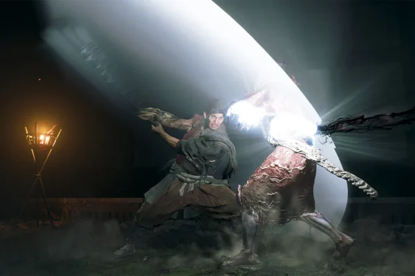 Un guerrero heroico de Onimusha: Way of the Sword en plena acción, enfrentándose a un demonio resplandeciente en un oscuro entorno de combate, con un impacto de luz cegadora.