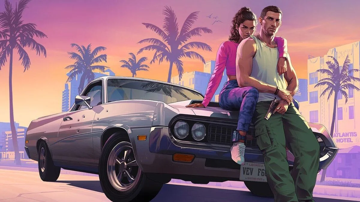 La icónica imagen promocional de Grand Theft Auto VI muestra a los protagonistas, Lucia y Jason, posando sobre un coche clásico con la carrocería impactada, en un vibrante atardecer tropical de Vice City, destacando el espíritu del esperado videojuego de Rockstar Games.